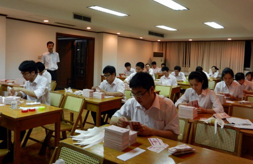 银行前台柜员属于什么部门-银行柜员属于什么部门