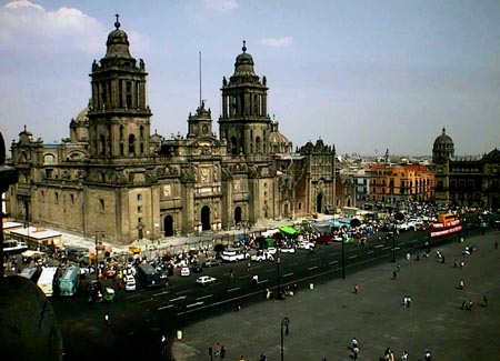 墨西哥城的人口为2000万(含卫星城)