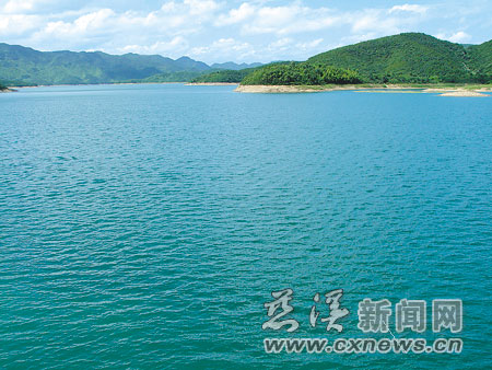 水