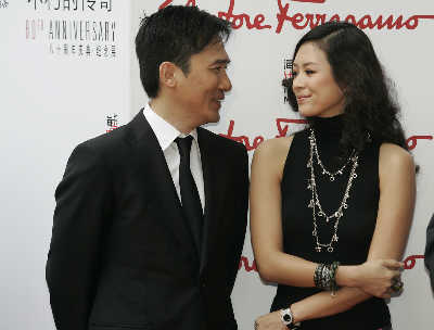章子怡幸福秀"婚戒" 梁朝伟绝口不谈婚期