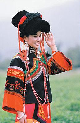 <em>男欢女爱</em>彝族情人节-火把节,彝族神话,情人节,