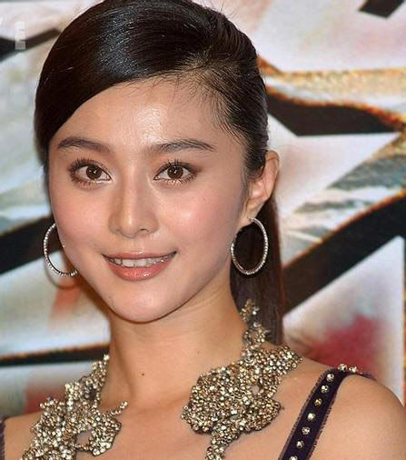 零距离实拍女星<em>皮肤</em> 范冰冰李嘉欣<em>肌肤粗糙</em>-女