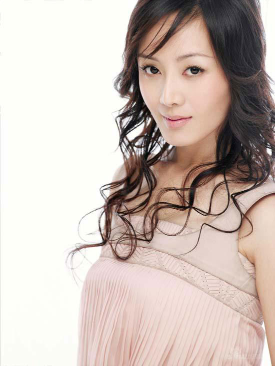 车永莉解密一人分饰两角 <em>女特务</em>演起来很过瘾