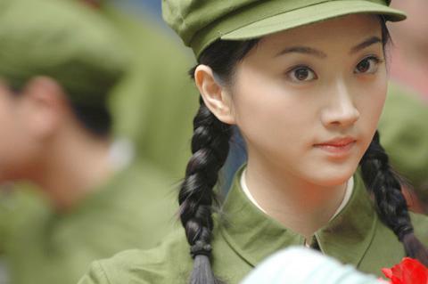 <em>一个女人的史诗</em>》景甜参军<em>剧照</em>被曝光-景甜,参