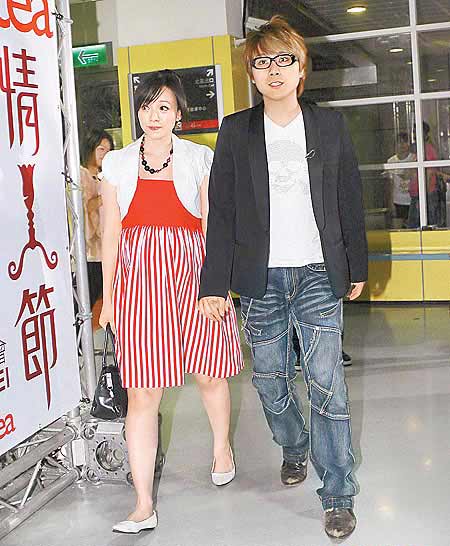 王仁甫季芹下月抱儿子 预计十月补办喜宴-季芹