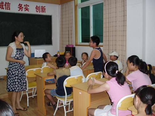 向日葵俱乐部举办青少年法制讲座