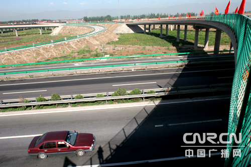 银川绕城高速公路今日全线贯通(组图)
