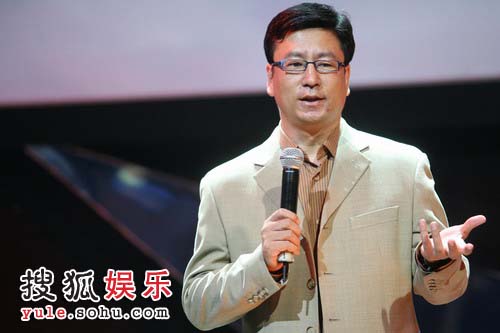 白岩松人口_白岩松年轻照片(3)
