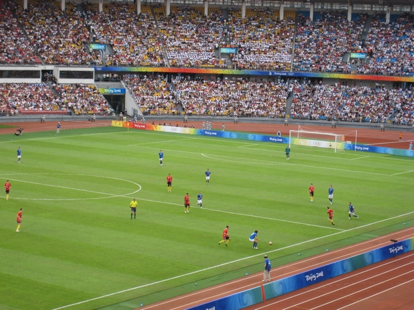 亲临北京奥运会男足1\/4决赛[组图]--中国宁波网