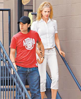 千万豪宅育女与前夫克鲁斯为邻-妮可,阿汤殿,前