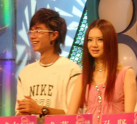 <em>男才女貌组合</em>录制刘仪伟节目大秀方言版RAP