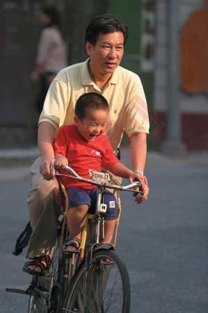 幼儿园收费乱现象调查(组图)-幼儿园,轮滑班,收