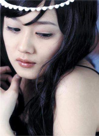 12位<em>韩国女明星</em>教你迷人眼妆诀窍-金智秀,文根