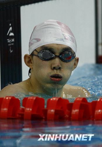 .破S11级男子100米仰泳世界纪录图片 23724 