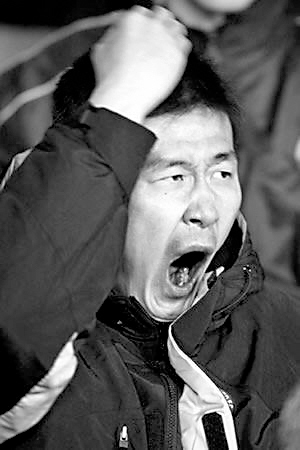 郝海东挺国奥开房 炮轰足协没人性球迷没信仰