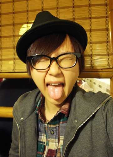  周笔畅 博客发七张新照 疑合约纠纷后将复出-周