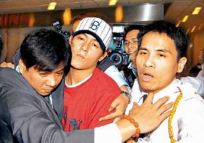 陈冠希商场被路人挑衅追打半小时方休