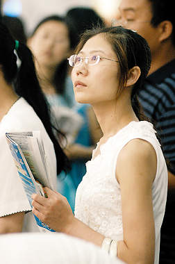 大学生低工资时代来临:本科生起薪800元-大学