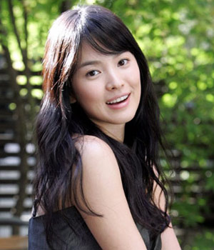 简单2招 轻松打造甜美卷发[组图]-<em>定型剂</em>,<em>头发损</em>