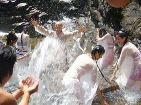 20位男女明星洗鸳鸯浴<em>照片</em>曝光(组图)-鸳鸯浴