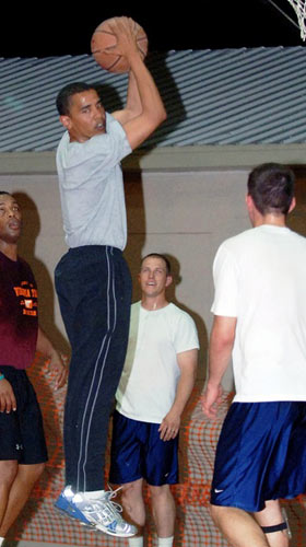 奥巴马打造史上最强白宫篮球队-奥巴马,打造