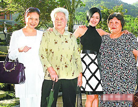 大小<em>S</em>代父偿还800万债务 徐妈批夫:饱暖思<em>淫欲</em>
