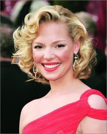 必学 梦露式性感火辣卷发(图解)-梦露式,性感,刘