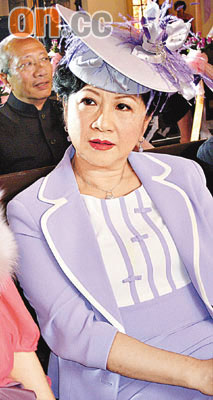 苑琼丹再曝娱乐圈荒唐事 传遭无线勒令闭嘴-苑