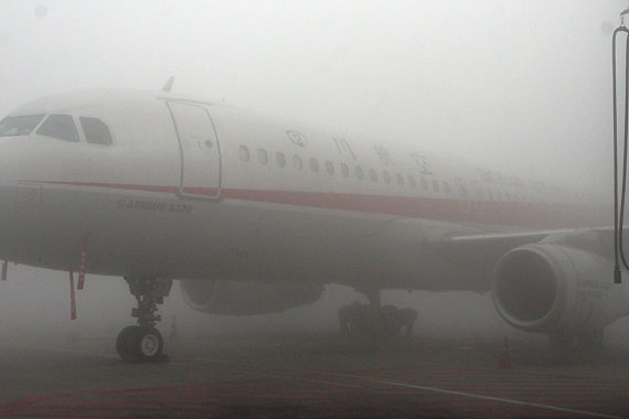 成都双流机场因大雾关闭5小时 101个航班延误-航班延误,大雾天气,机场方面,航班备降,成都双流国际机场,成都双流机场-中国宁波网-新闻中心