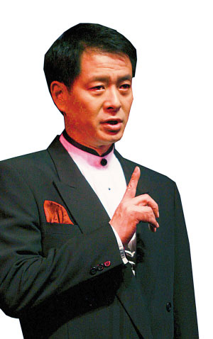 胡玫要求濮存昕公开道歉:他有义务澄清