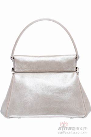 7类加长款白衬衫今春流行(组图)-白衬衣,裙装搭