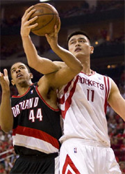 尔隐形眼镜被打掉-姚明,火箭队主场,内线得分,