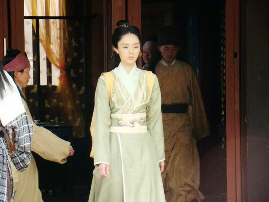 <em>苏小妹</em>董璇轻松拍武戏 刁蛮侠女百变出击-苏