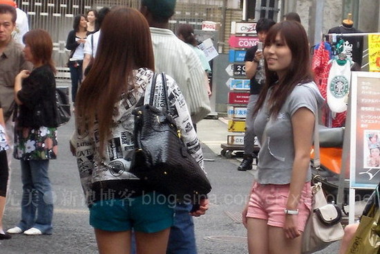 在东京街头搭讪女人的男人(组图)-搭讪,街拍,男