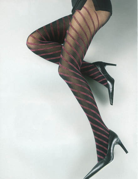 用袜招数 穿袜如此讲究[组图]-耐洗性,彩色丝袜