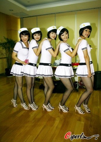 台球宝贝 <em>护士</em>装 超短裙性感撩人(图)-台球,200