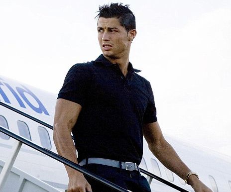 皇马抵达爱尔兰遭冷静 谁比C罗更受欢迎(图)-皇