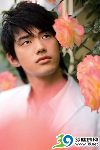 七八成斑秃患者为肝肾不足(组图)-患者,禤国维