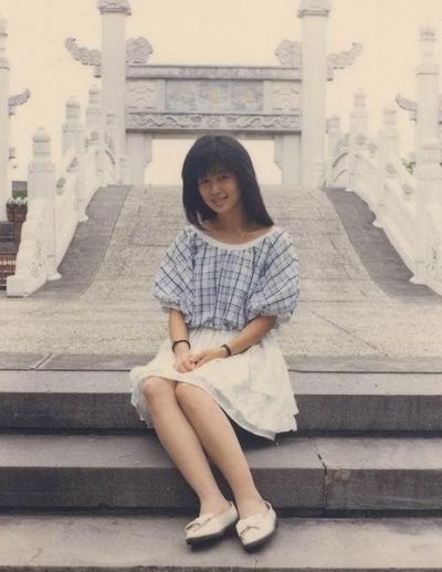 孟庭苇博客贴青涩旧照 面容纯真被赞依然可爱_小荷1120_央视网博客_央视网