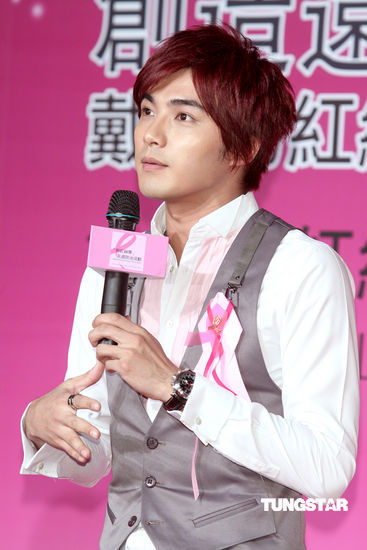 组图:林心如贺军翔白冰冰担任防癌大使-白冰冰