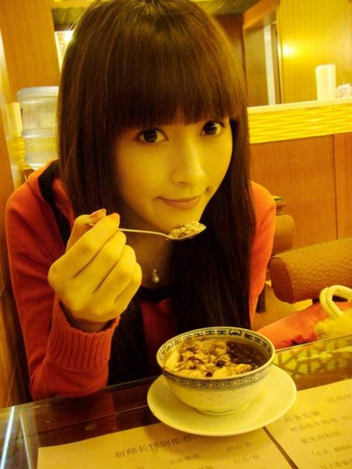 那些性感打着<em>游戏</em>擦边球的草根美女们-XXX,秒