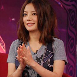  赵薇发型 演变最新小脸 发型 (组图)- 赵薇 ,修饰脸