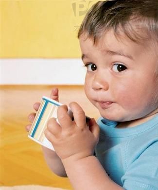 宝宝多喝番茄汁有助发育[图]-番茄汁,白菜汁,胃