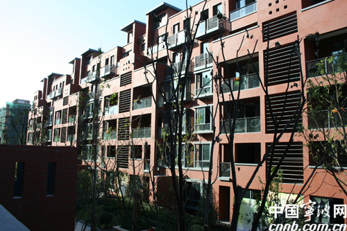 60天房价翻番,太恐怖,太暴利了,她的股价能追上