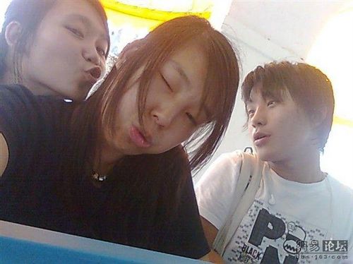 <em>南湖职校</em>熊姐事件引热议:究竟还有多少熊佳庆