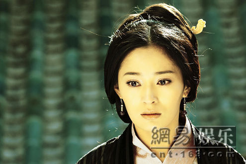 新《倚天屠龙记》首播 张纪中版殷素素惹争议