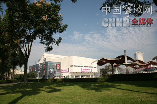 全省首家巨幕影院--新宁波影都28日开业