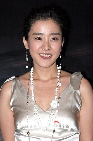 荧屏 接拍早间剧上演复仇大戏-朴恩惠,<em>粉红色口</em>