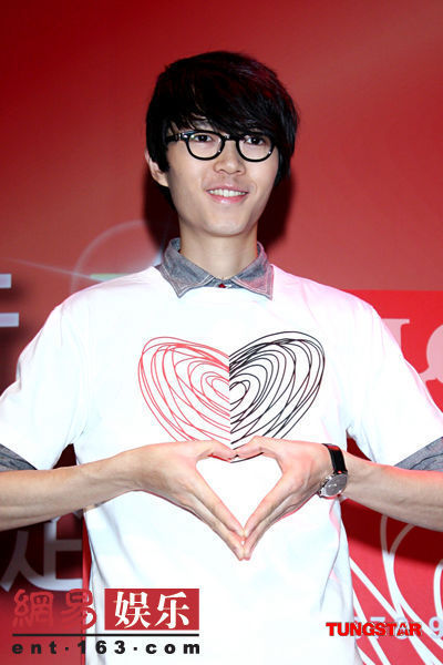 方大同不与萧敬腾争 一哥 渴望找到另一半-方大