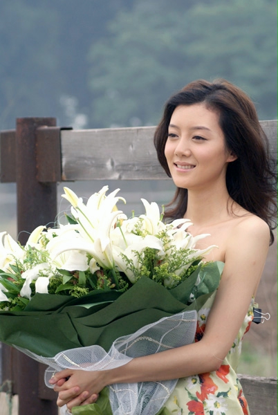 <em>女演员车晓</em>的别样性感写真(组图)--中国宁波网